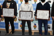 【画像】女性が男に襲われるところを救ったヒーロー、犯人っぽいwww