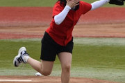 新田恵海さん、始球式に向けて汗だく投球練習