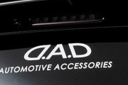 3大車のステッカー「D.A.D」「BABY IN CAR」あと一つは？