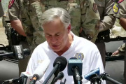 米テキサス州知事、不法移民の拘束・強制送還の権利を国境警備隊に与える…[海外の反応]