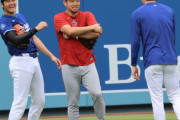【画像】大谷翔平さん、菊池雄星先輩の腰巾着みたいになるwwwwwwwwwwwwwwwwwwwww