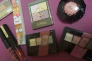 最近買ったプチプラコスメ見せて下さい！