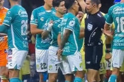 【動画】メキシコで衝撃の事件…主審が選手の股間にひざ蹴りを見舞い12試合の出場停止処分