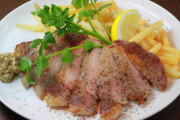 【悲報】🐮「ステーキ、牛丼」 🐔「焼き鳥、唐揚げ」 🐷「…と…トンテキ…」