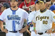 阪神・岡田監督「そんなん、何もないよ」表彰式ではＤｅＮＡ・バウアーと同じポーズ　けが人なしに安堵