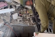 イスラエル軍特殊部隊がハマスの地下トンネルに突入した映像を公開！