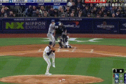 【ワールドシリーズ第3戦】左肩亜脱臼も強行出場の大谷翔平、１打席目は四球で出塁…スイングはなし