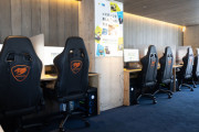 日本初のeスポーツ専用ジムが開業　月額5500円で1日3時間までぷよぷよなどが遊べる