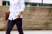 【画像】白シャツ黒スキニーとかいう最強のファッションｗｗｗｗｗｗｗ
