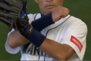 イチローがマリナーズの紅白戦で見せたポーズ！←「まだ現役でやれるぞ！」（海外の反応）