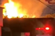 【動画】 前橋市元総社町の釈迦尊寺で大火事 「円楽さんのお墓大丈夫？」「本堂が全焼」