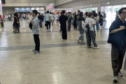 【悲報】本日の幕張メッセ、AKB・カワラボ・坂道ヲタクが大集合wwwwwwwwwwwww