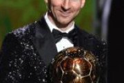 【海外サッカー】メッシが最多記録更新、7度目のバロンドール受賞！　レヴァンドフスキやジョルジーニョら抑える