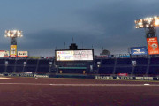 阪神　甲子園のＬＥＤナイター照明がお披露目「ファンの方々に楽しんでもらえるように」ＴＨマーク、虎が動く演出も