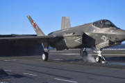 米海軍空母「カール・ビンソン」が横須賀に寄港へ…最新鋭機F-35Cを搭載し初展開！