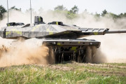ラインメタル社、最新兵器「KF51 パンター戦車」と「KF41 リンクス」をウクライナ譲渡に前向き…ドイツ政府が検討中！