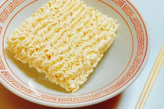 【インスタント】みんなが一番よく食べてる《袋麺》は？やっぱり「チキンラーメン」！？…「あなたは味噌派？」