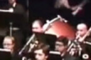 【動画】女さん、オーケストラ演奏中にｷﾞｬｵｵｵｵﾝ発動し途中退出してしまう