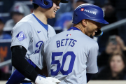 大谷の盟友ベッツが発表した引退時期にMLBファン騒然！←「早すぎるだろ」（海外の反応）