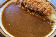 カレーのチェーンとかいうCoCo壱が胡座をかいてる業界ww