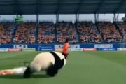 中国人「もうすぐW杯！サッカー日本代表は初戦でオランダに勝てるかな？」　中国人「今のオランダは日本に勝てない」「日本2-0オランダ！」