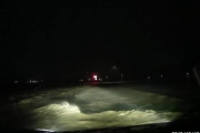 【台風19号】この“道路冠水時”の「ドラレコ動画」がこれまでに観たどんな恐怖映画よりも恐ろしいと話題に・・・