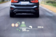 【疑問】車のHUD(ヘッドアップディスプレイ)ってあれ、いる？