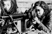 外国人「戦争末期、日本では女の子まで狙撃訓練してたらしい…」