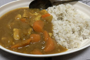 【画像】(ヽ´ん`)「ほい、俺の特製カレーね。これを400円で売れば大繁盛」