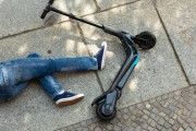「電動キックボード」の事故がヨーロッパで急増