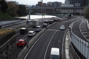 【悲報】高速道路、約100年後まで有料確定