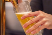 【朗報】飲み会断り続けて解雇の男性、勝訴して「つまらない奴でいる権利」を勝ち取る