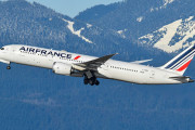 【異例】仏航空界で初　乳がんを「職業病」 元CAが勝訴　30年の勤務と発症の因果関係認める