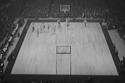 1930年代のバスケットボールの試合の様子がこちら