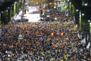 韓国「検察改革のロウソク集会に200万人参加！新興宗教だ！偽りの巫女祭りだ」の声