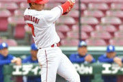 カープ堂林が“完璧”先制2ラン！内角高めをとらえレフト特大弾