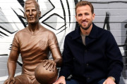 ◆画像◆ロンドンにハリー・ケインの銅像設置！瓜二つで☘️