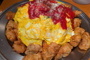 【画像】オムライス唐揚げ30分以内に完食で食事代タダ！普通にいけそう彡(^)(^)