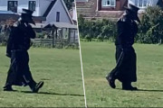 17世紀のペスト医師の衣装で町を徘徊する謎の人物が出現（イギリス）