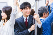 電車で一発で無能とバレる行動「リュック背中に背負ったまま」「中ほどに詰めない」