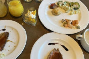 【画像】4000円以上するホテルの昼食ブュッフェに来たわ