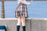 【画像】JKの靴下、正解がわからない