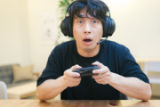 ゲーム会社一般社員「ゲーム作ったぞ...！(年収300万)」