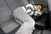 車の中で安眠したいんだがどうしたらいい？