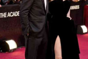 【画像】海外アカデミー賞での俳優女優のドレス&タキシード姿が見たい