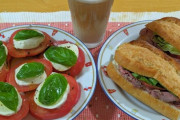 （　　　´,,・ω・,,｀　　　）無職の晩ごはん出来たよー（※画像あり）
