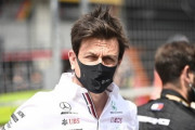 メルセデスのトト・ウォルフ「新F1エンジン規則への移行が完全対応できるようになるのは2026年だろう」
