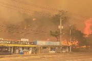【動画】韓国江原道で山火事、民家に延焼　約１００世帯が炎上！　住民らは付近の施設へ避難