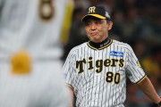 阪神　佐藤輝明７回交代の意図は？　岡田監督「打順の巡り合わせで馬場がイニングまたぎするから」