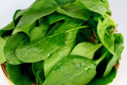 【恐怖】ほうれん草を味噌汁にそのまま入れるのはNG？SNSで話題の疑問《ほうれん草》《尿路結石》